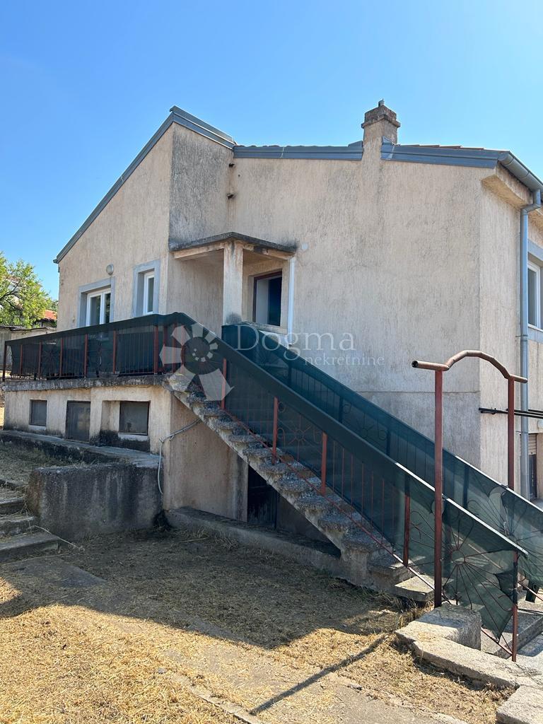 Hiša Centar, Pula, da, 177m2