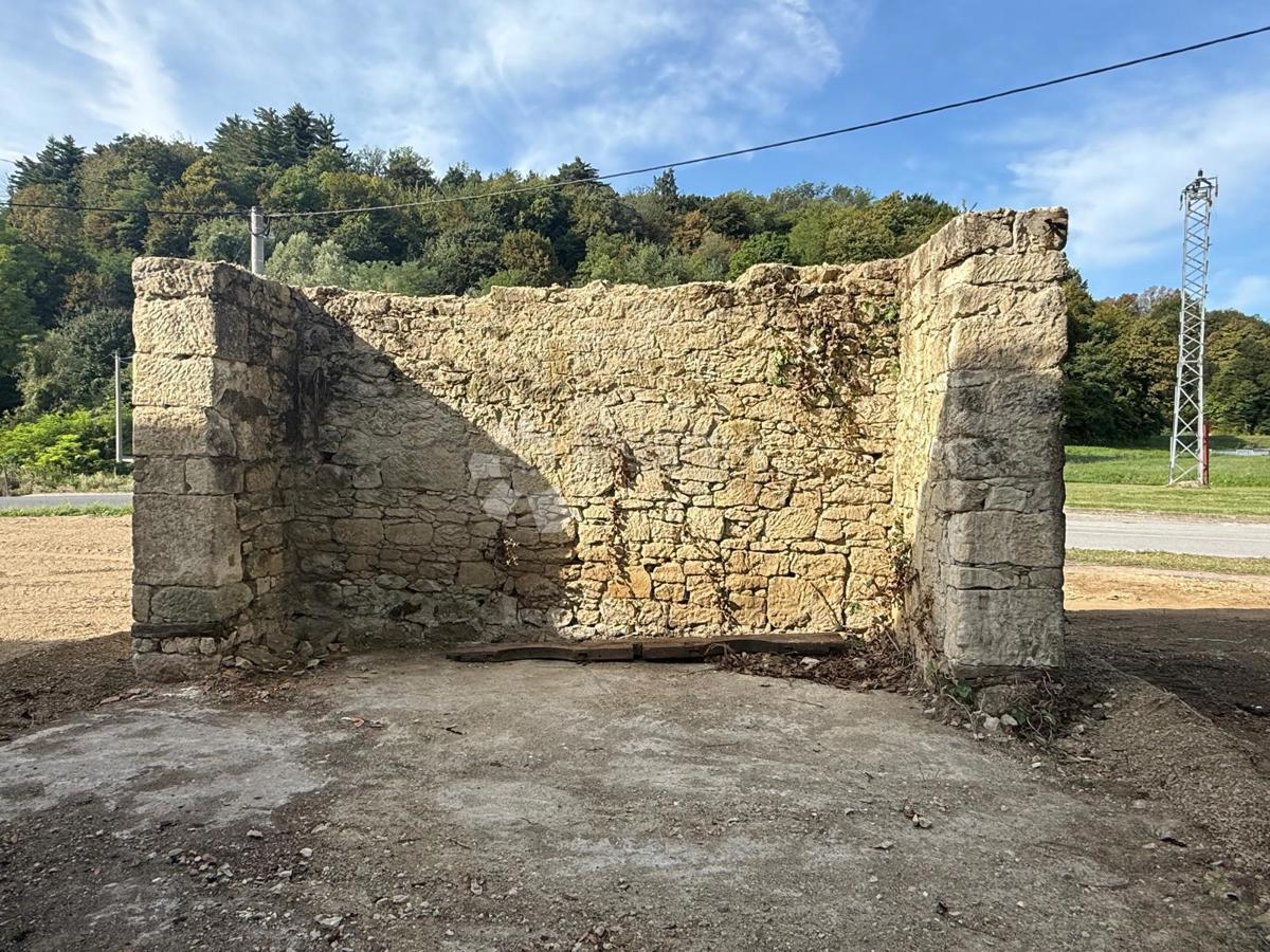 Hiša Vinica, 150m2