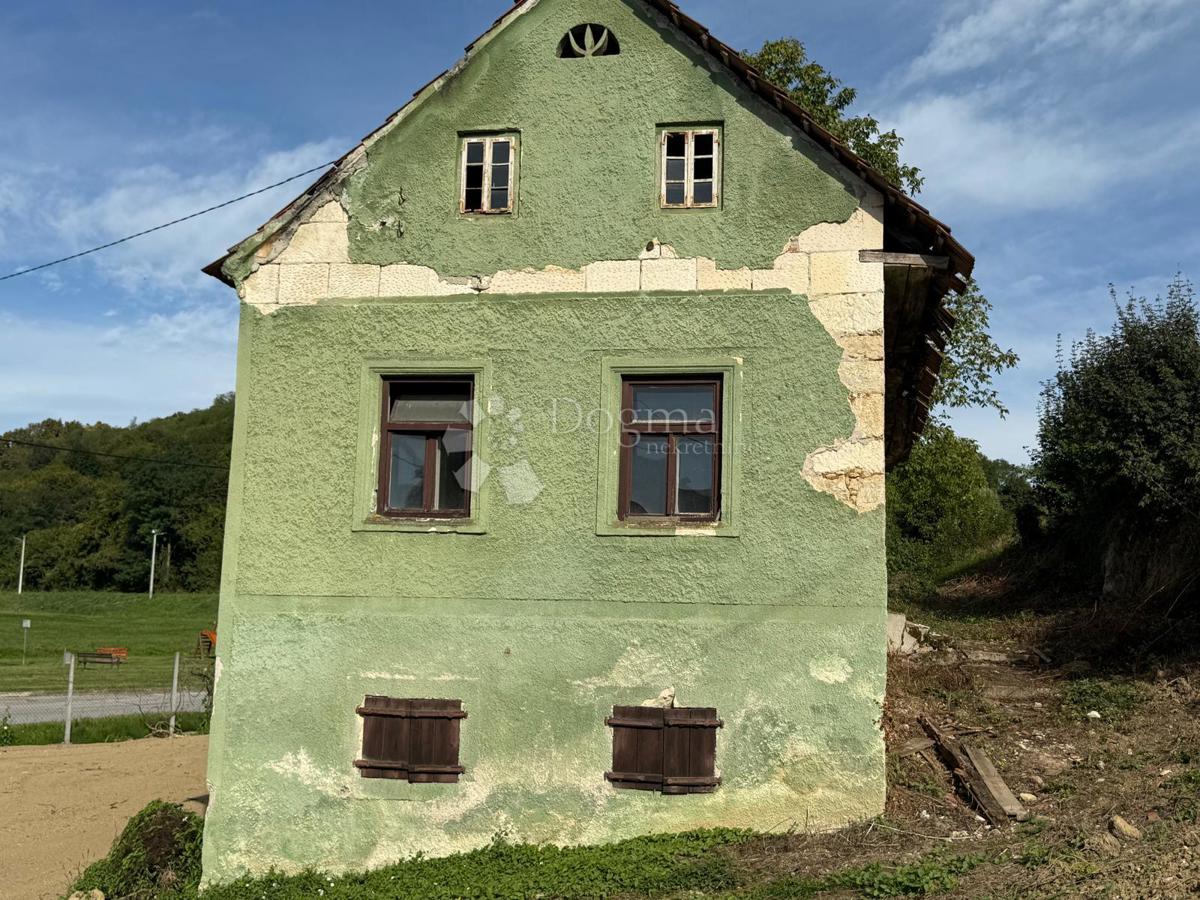Hiša Vinica, 150m2