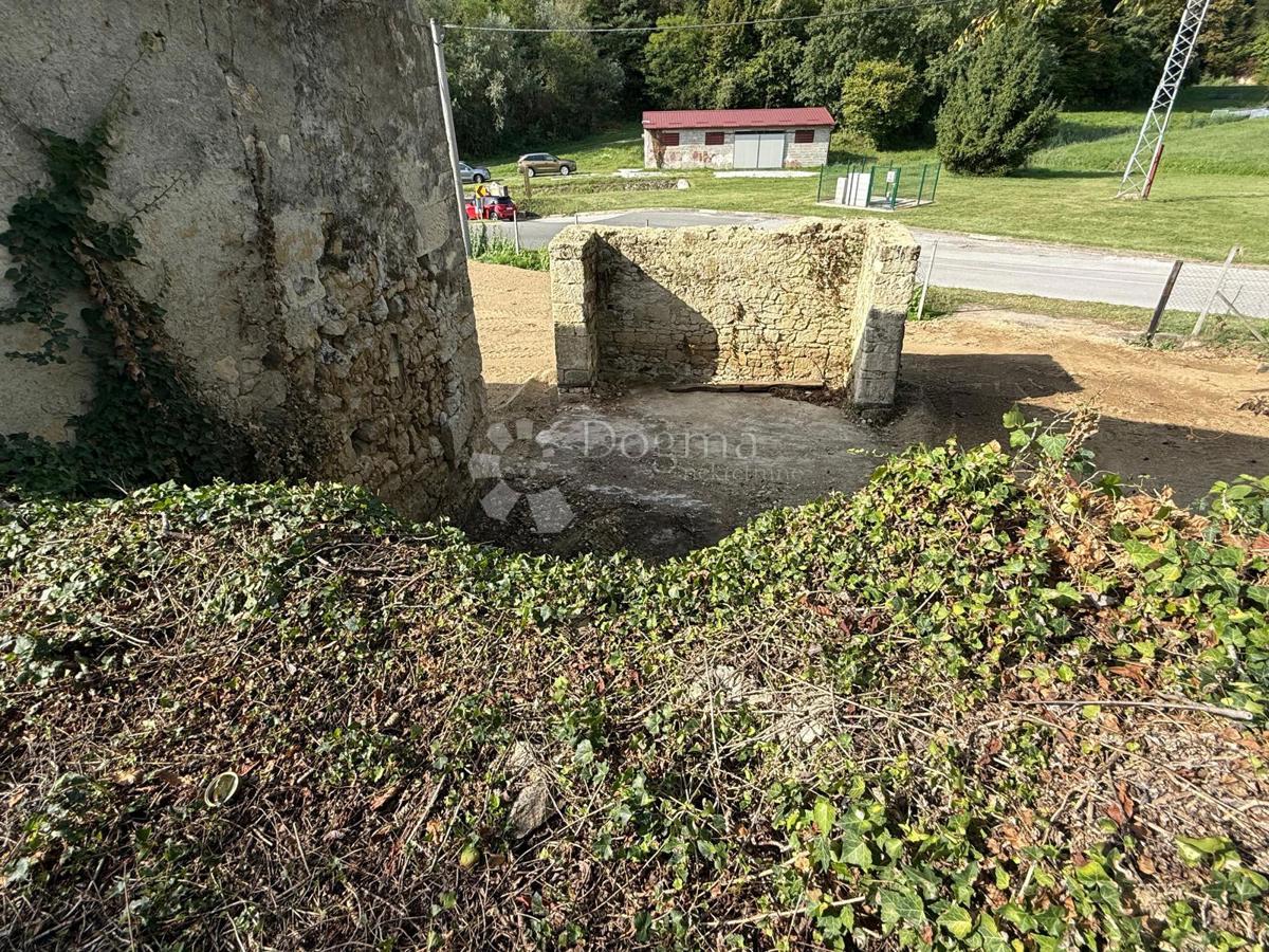 Hiša Vinica, 150m2