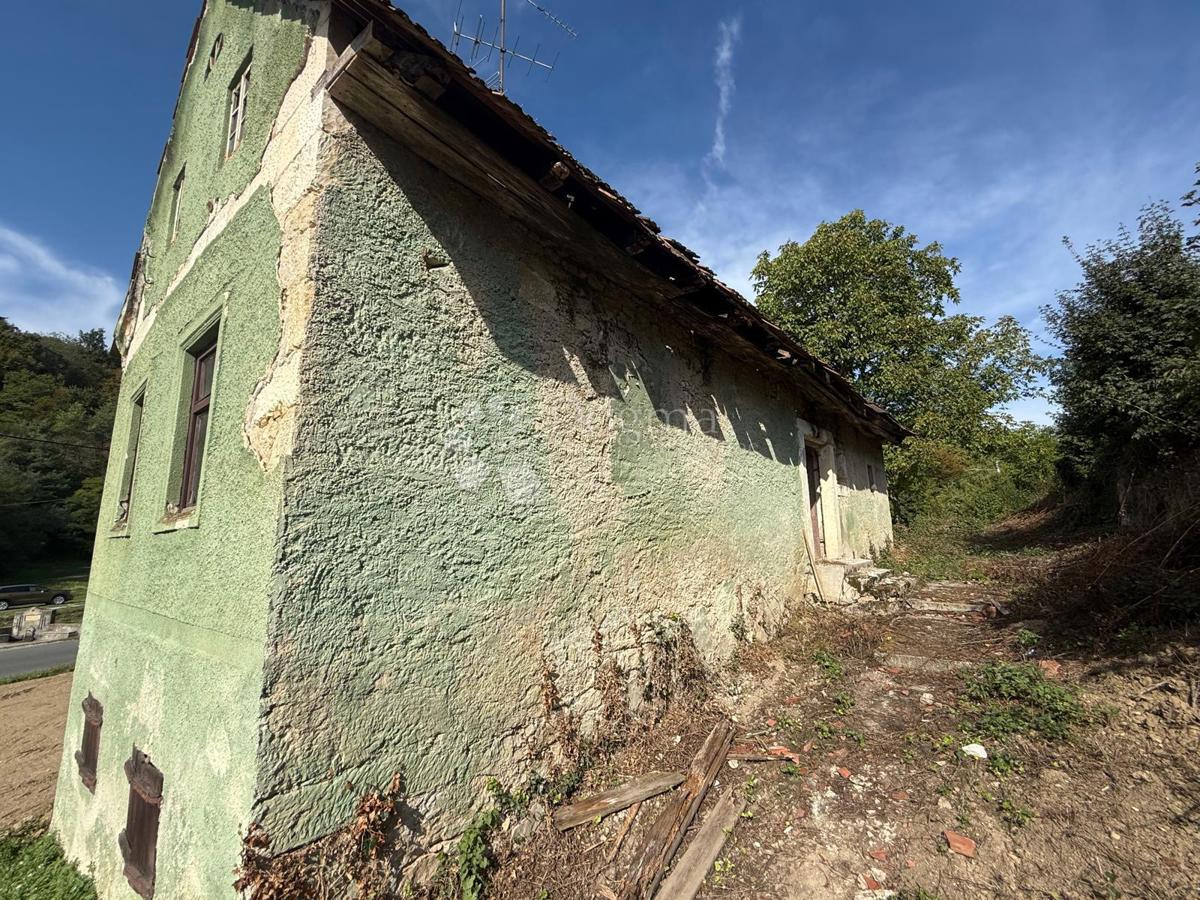 Hiša Vinica, 150m2
