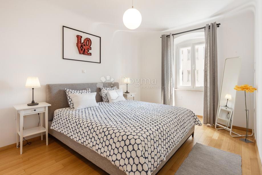 Stanovanje Centar, Rijeka, 77m2
