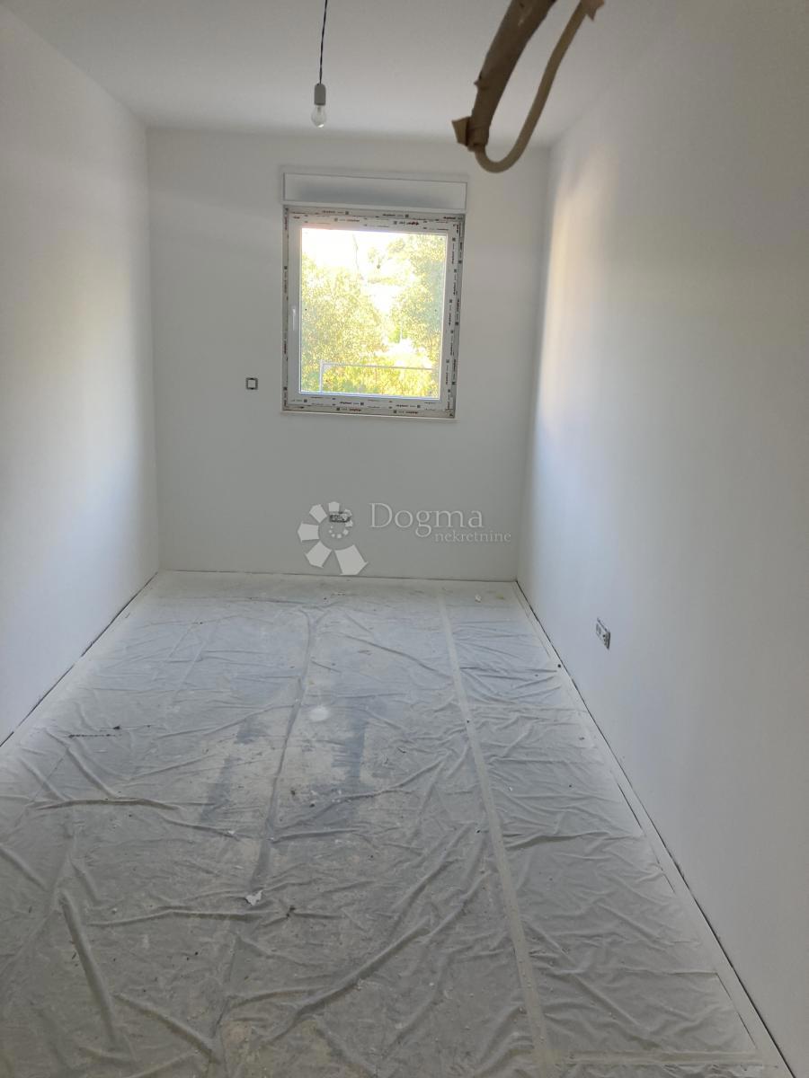 NOVOGRADNJA SEGET DONJI, 2-SOBNO STANOVANJE (BS-9) – 200m OD MORJA!