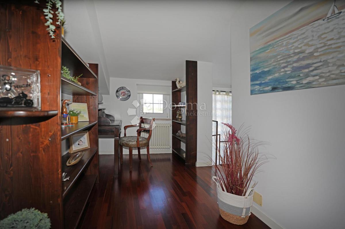 Stanovanje Banjole, Medulin, 107,66m2