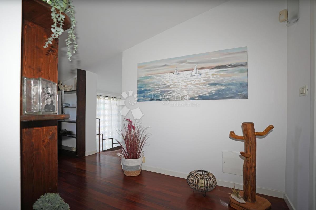 Stanovanje Banjole, Medulin, 107,66m2