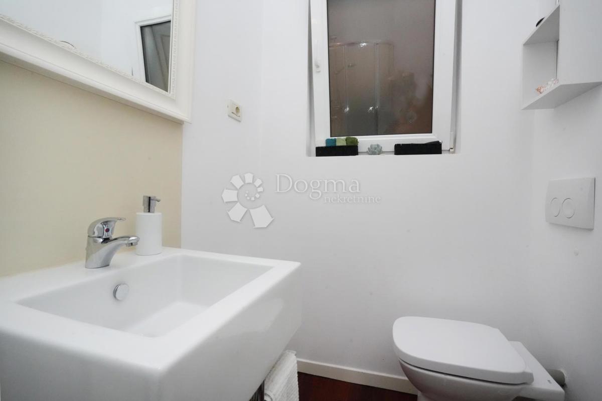 Stanovanje Banjole, Medulin, 107,66m2