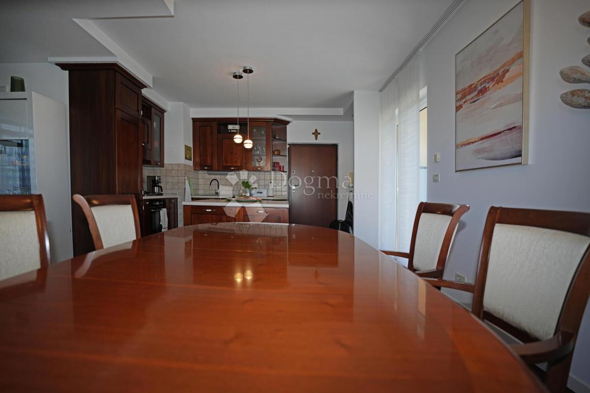 Stanovanje Banjole, Medulin, 107,66m2