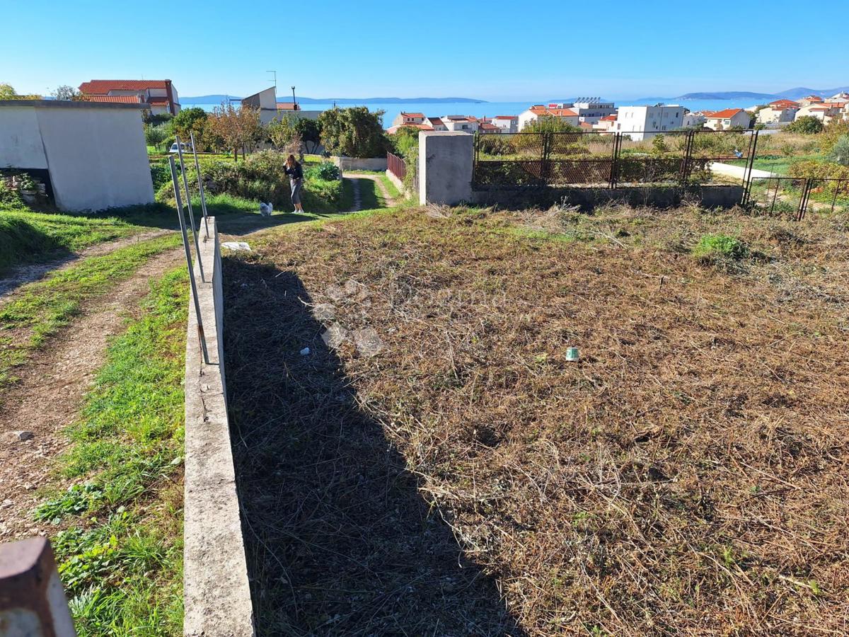 Zazidljivo zemljišče Podstrana, 754m2