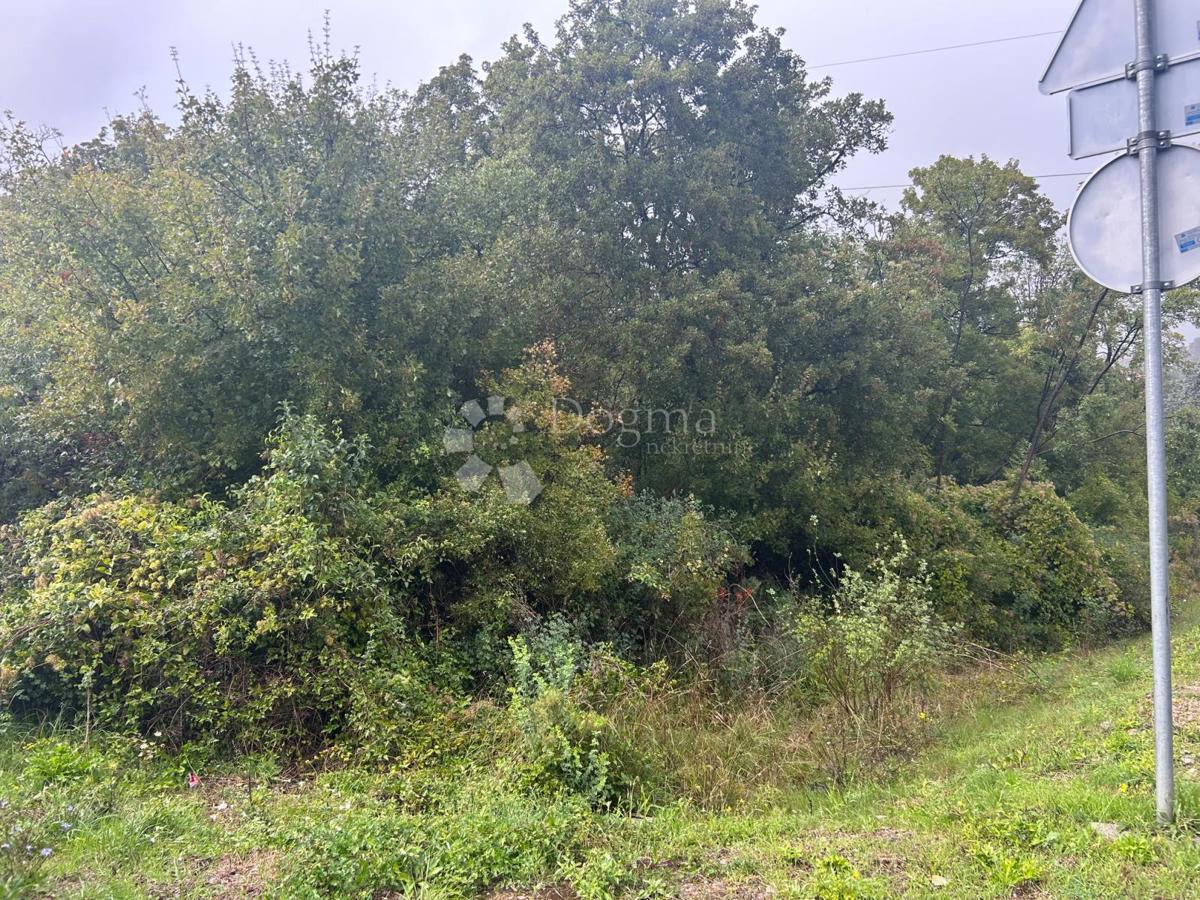 Zazidljivo zemljišče Marinići, Viškovo, 3.373m2