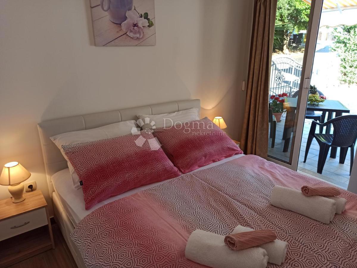 Hiša Malinska, Malinska-Dubašnica, 500m2