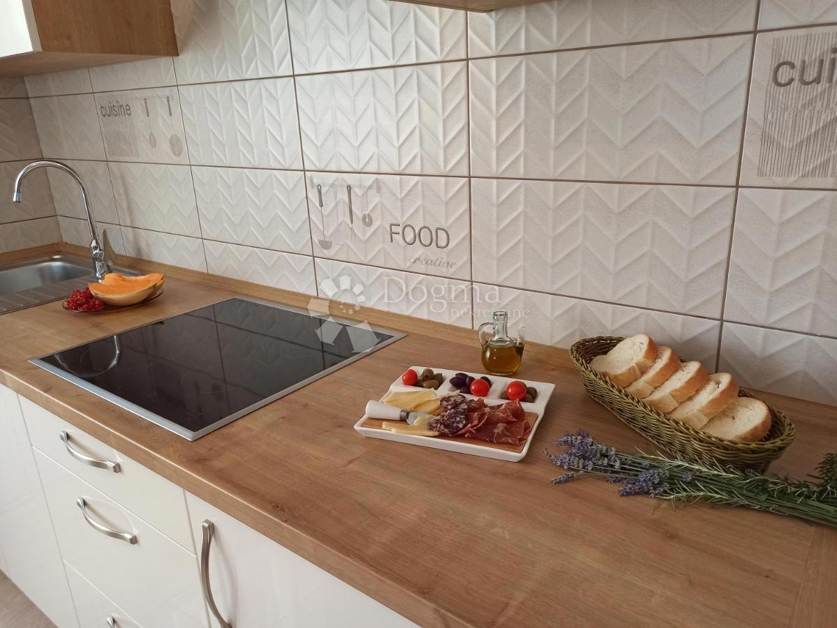 Hiša Malinska, Malinska-Dubašnica, 500m2