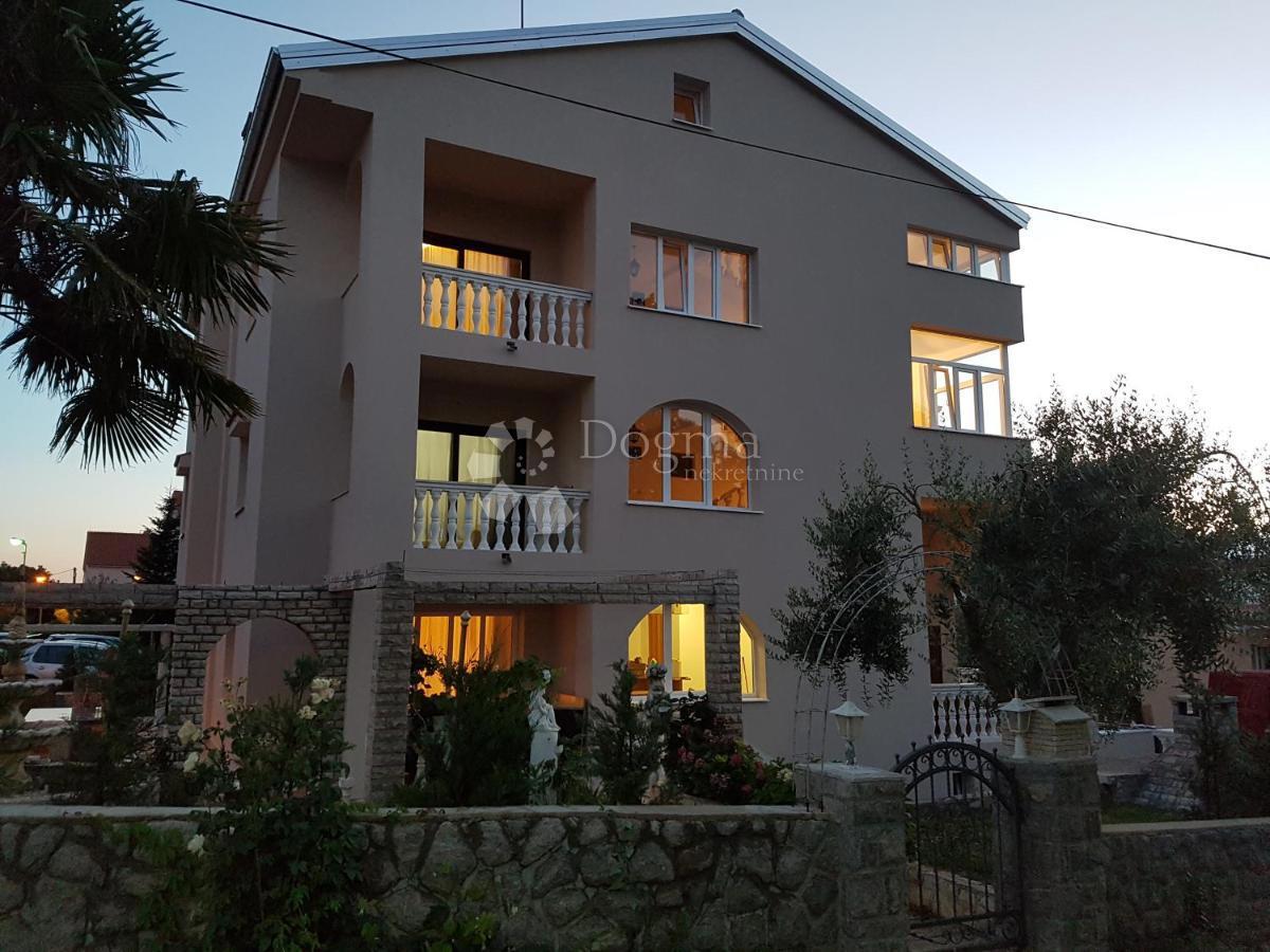 Hiša Malinska, Malinska-Dubašnica, 500m2