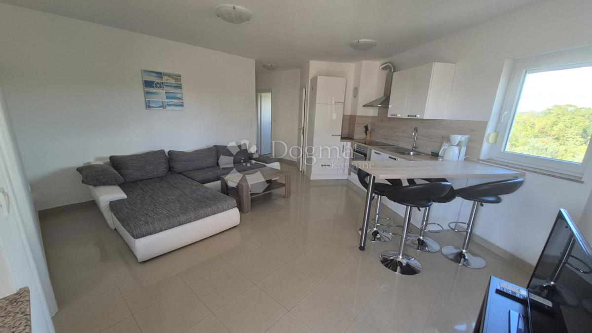 Stanovanje Peroj, Vodnjan, 76m2