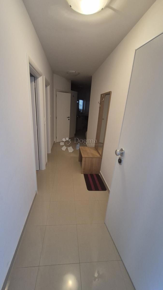 Stanovanje Peroj, Vodnjan, 76m2