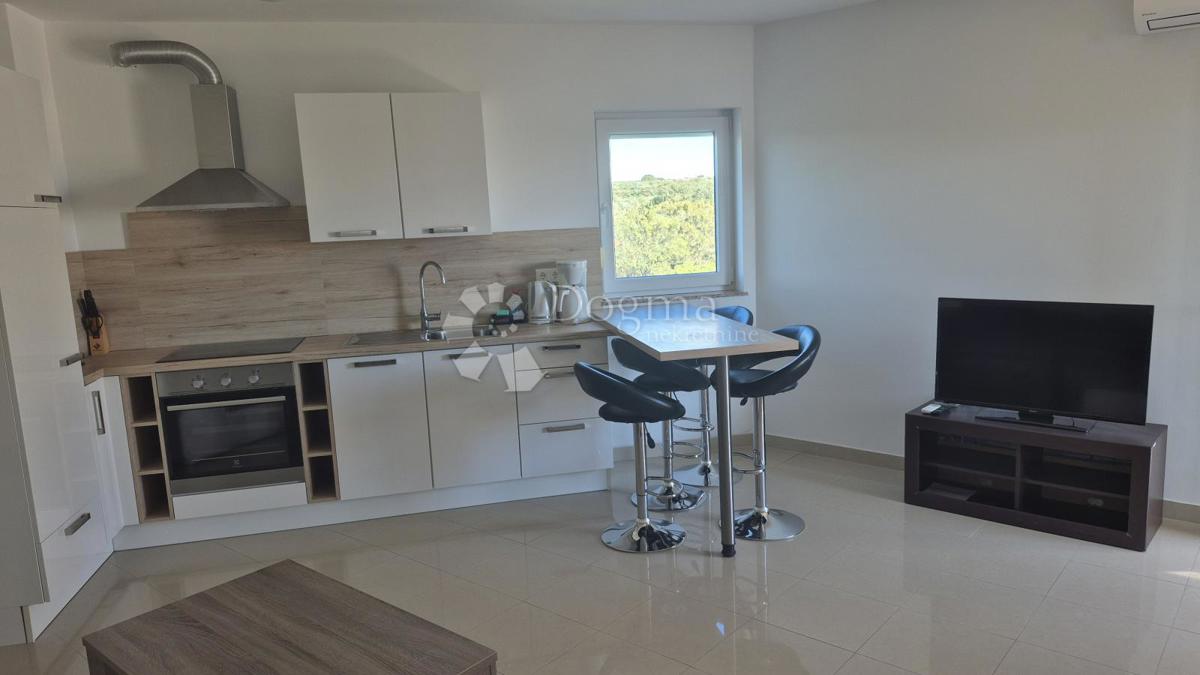 Stanovanje Peroj, Vodnjan, 76m2