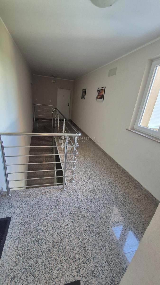 Stanovanje Peroj, Vodnjan, 76m2