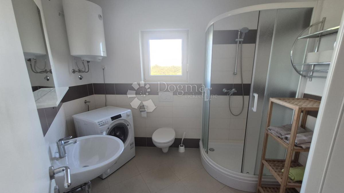 Stanovanje Peroj, Vodnjan, 76m2