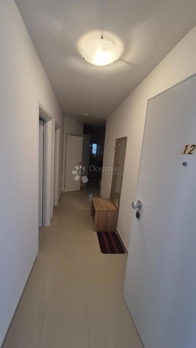 Stanovanje Peroj, Vodnjan, 76m2