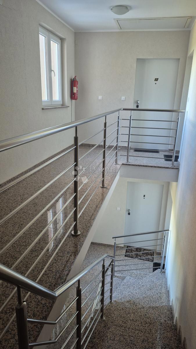 Stanovanje Peroj, Vodnjan, 76m2