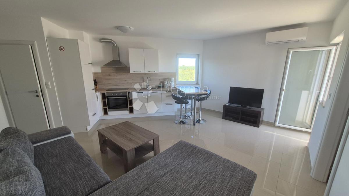 Stanovanje Peroj, Vodnjan, 76m2