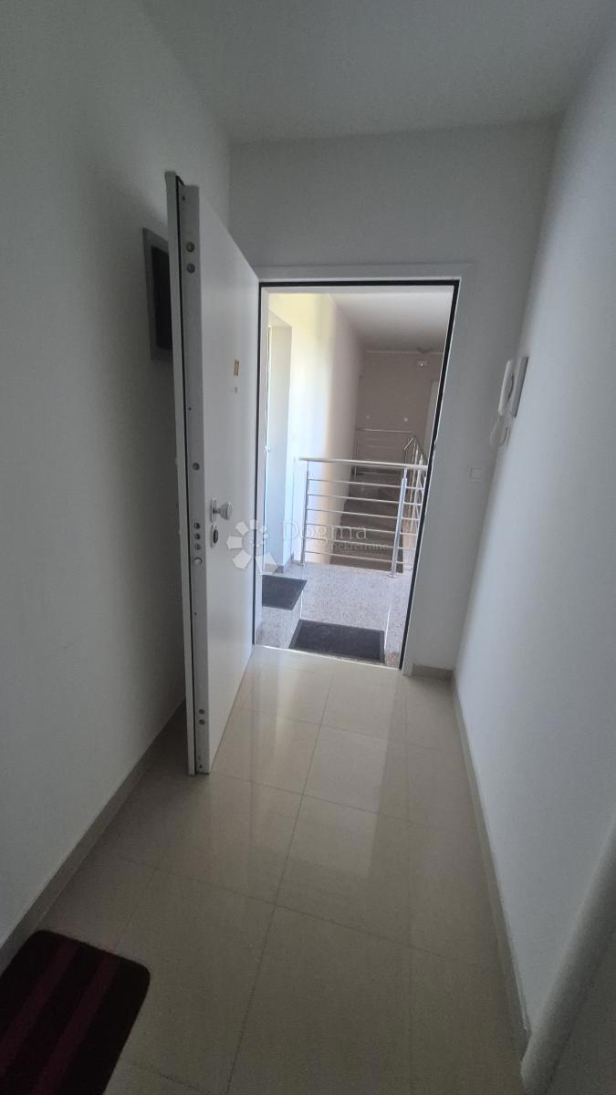 Stanovanje Peroj, Vodnjan, 76m2