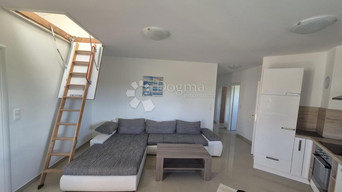 Stanovanje Peroj, Vodnjan, 76m2