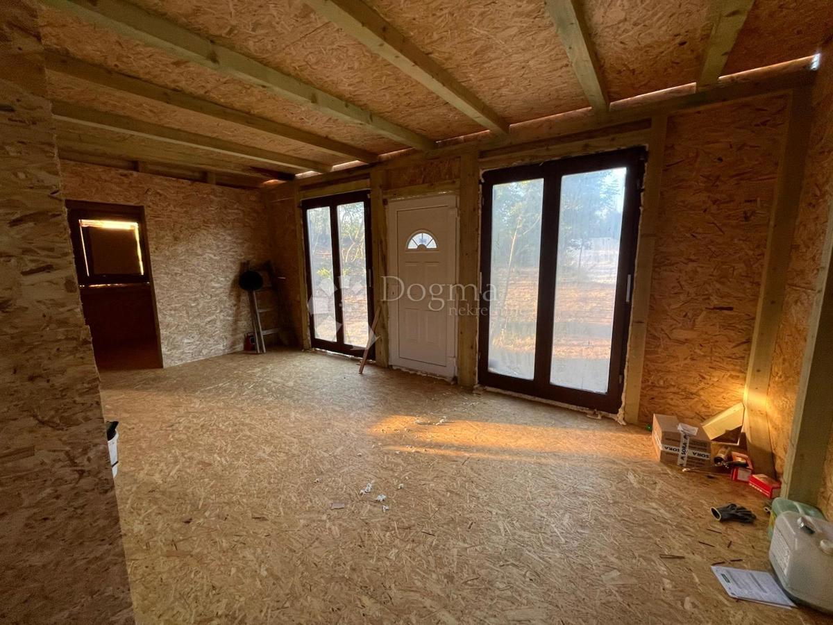 Kmetijsko zemljišče Peruški, Marčana, 450m2