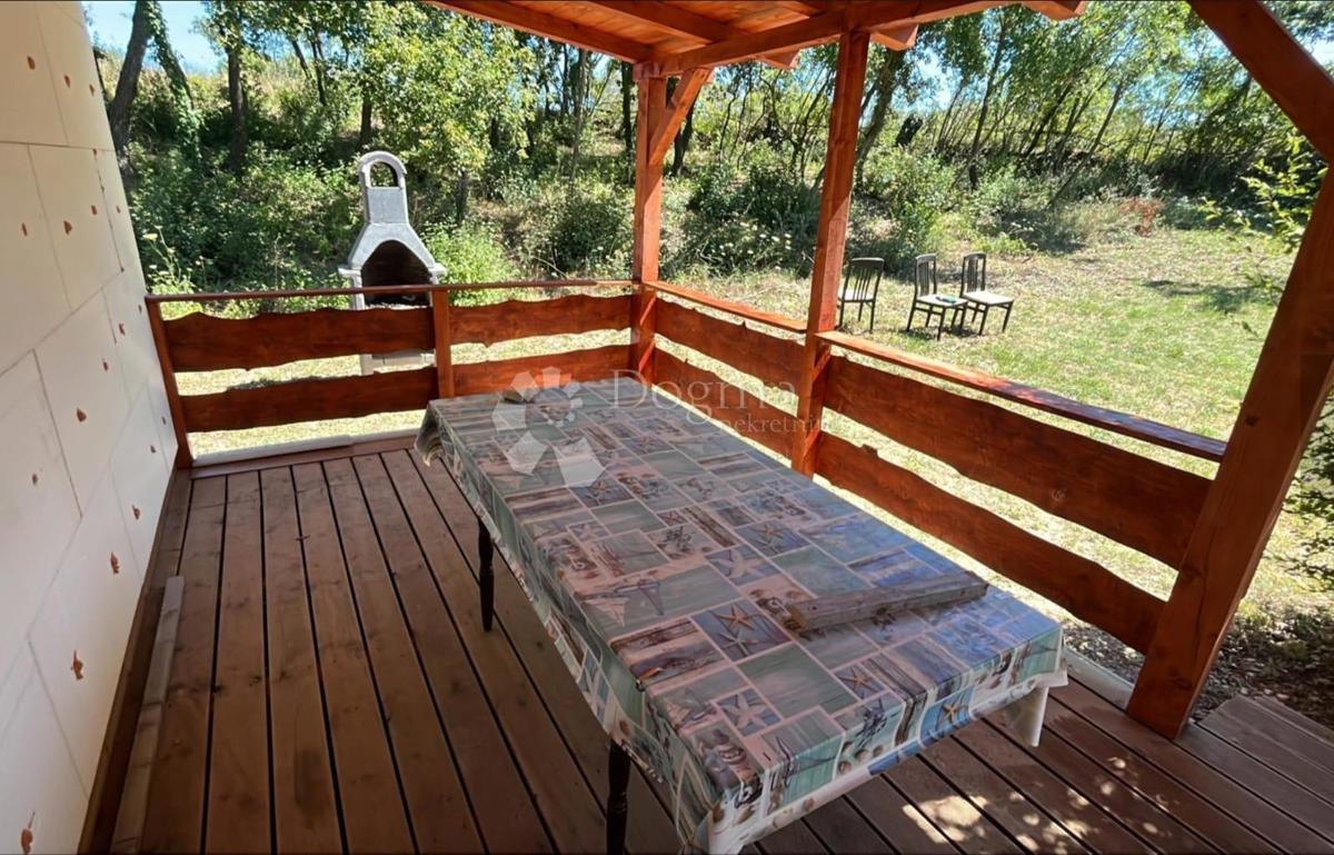 Kmetijsko zemljišče Peruški, Marčana, 450m2