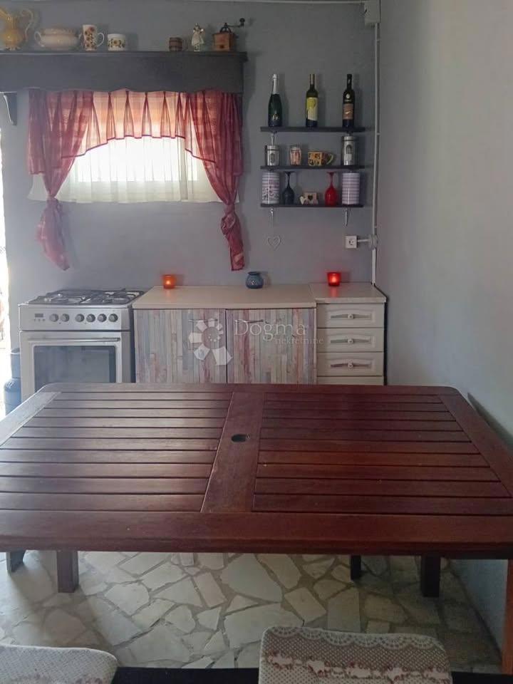 Kmetijsko zemljišče Pomer, Medulin, 615m2