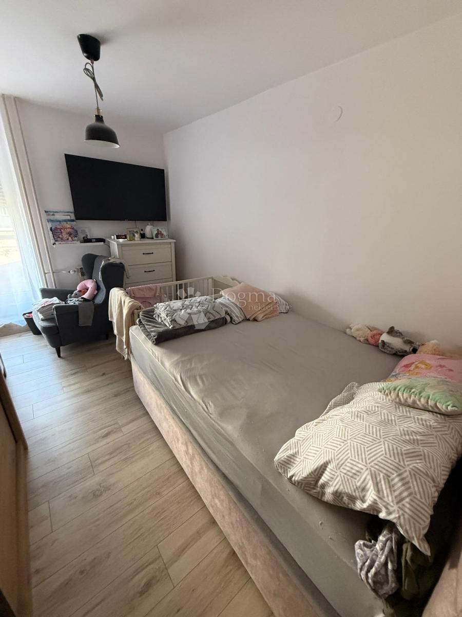 Stanovanje Cvjetno naselje, Velika Gorica, 80m2