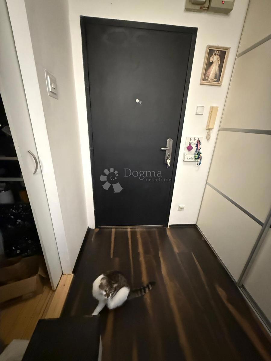 Stanovanje Cvjetno naselje, Velika Gorica, 80m2