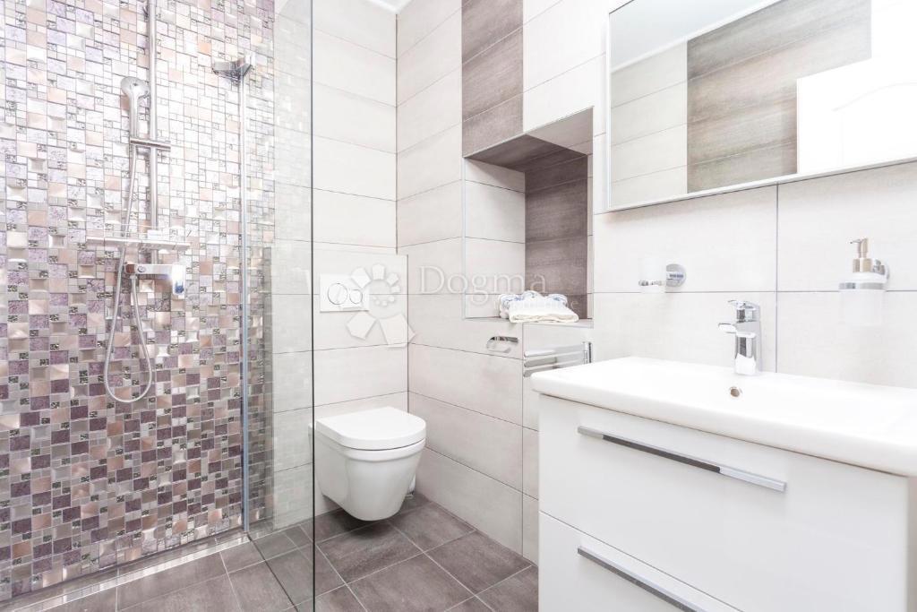 Hiša Živogošće, Podgora, 105m2