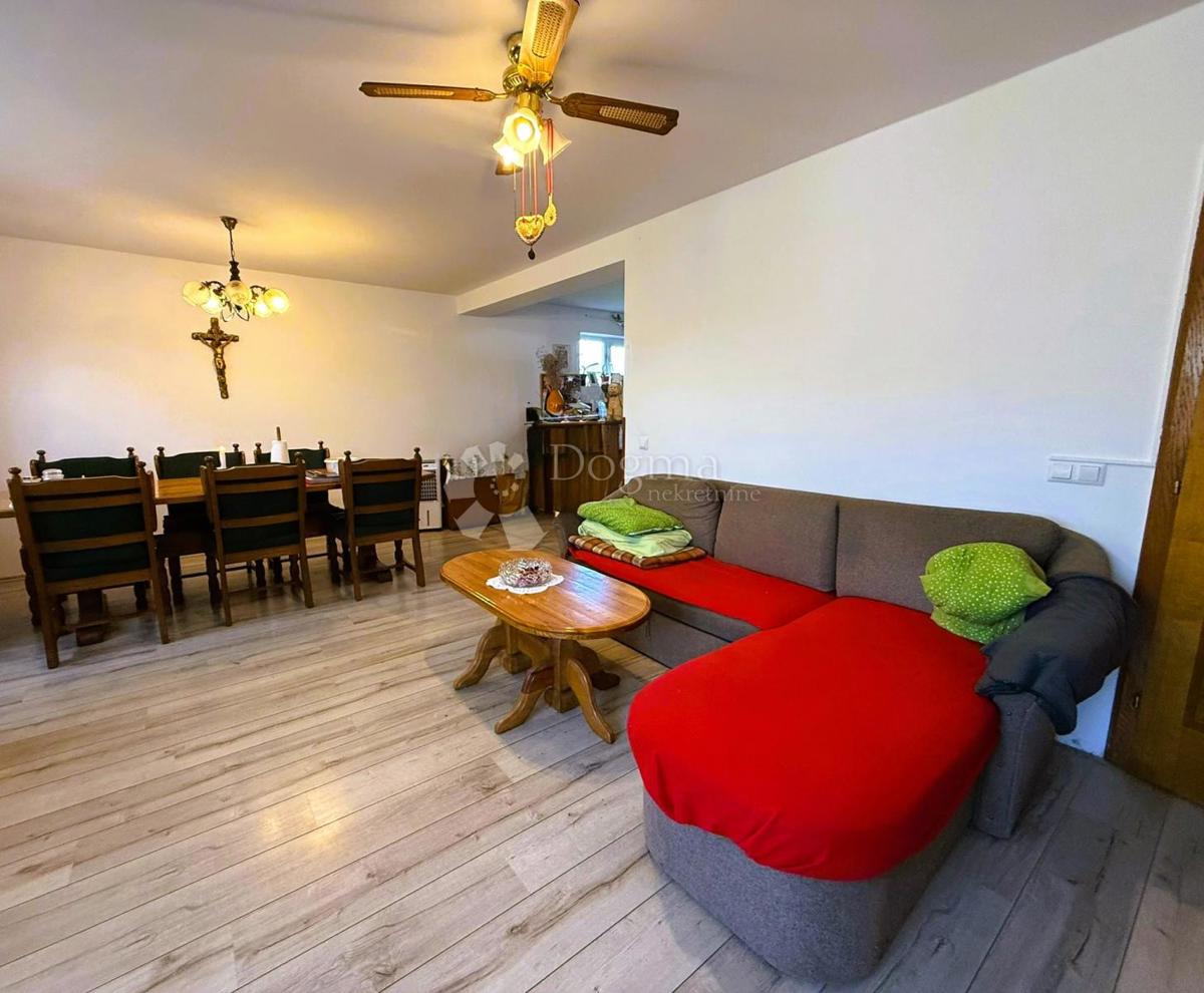 Hiša Dekanovec, 222m2