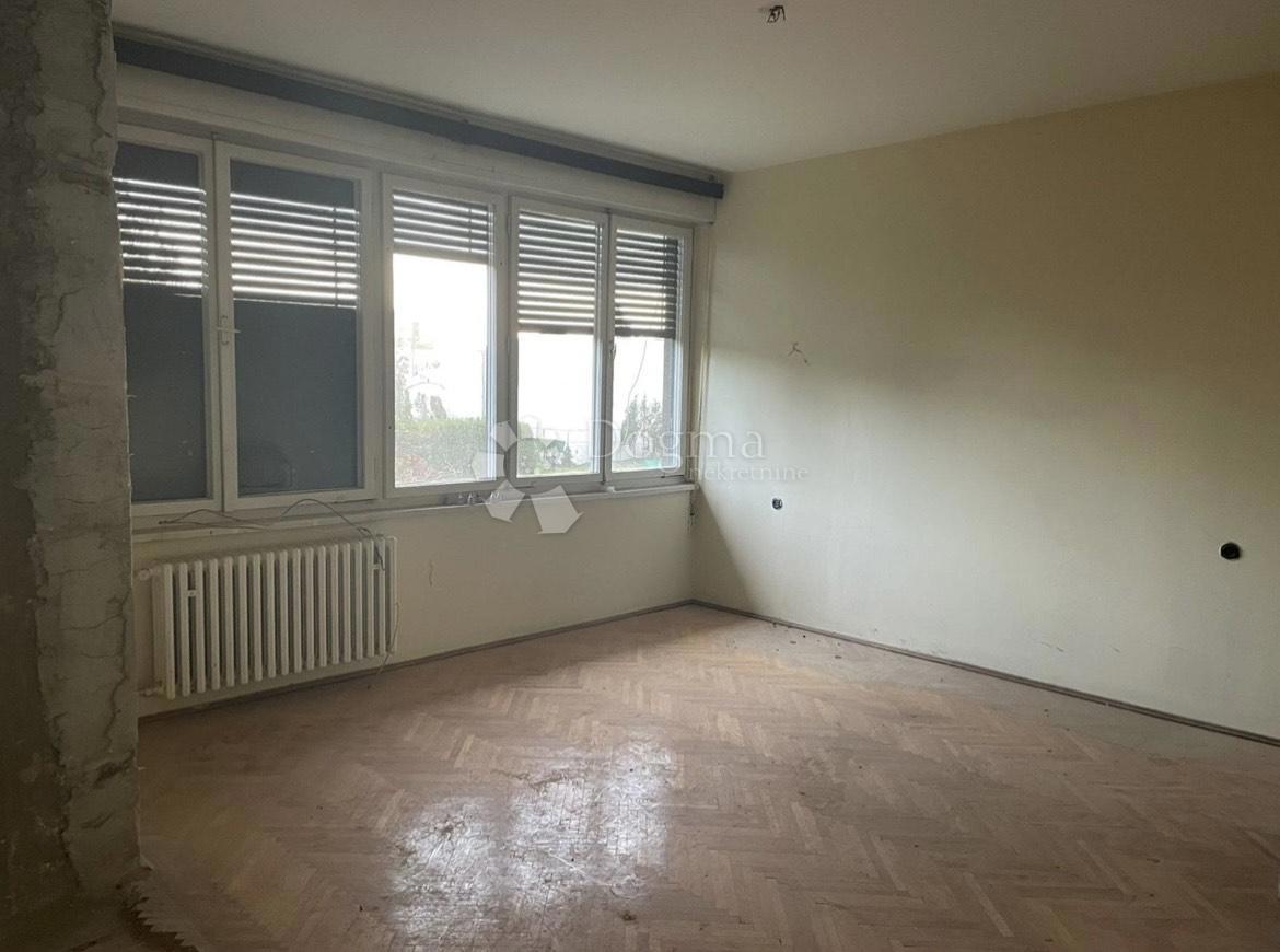 Stanovanje Kruge, Trnje, 43,99m2