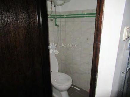 Poslovni prostor Centar, Pula, 177,20m2