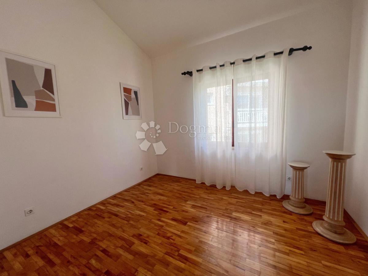 Hiša Medulin, 280m2