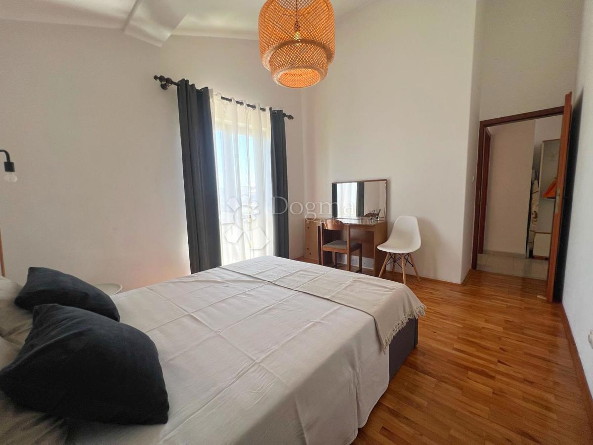 Hiša Medulin, 280m2