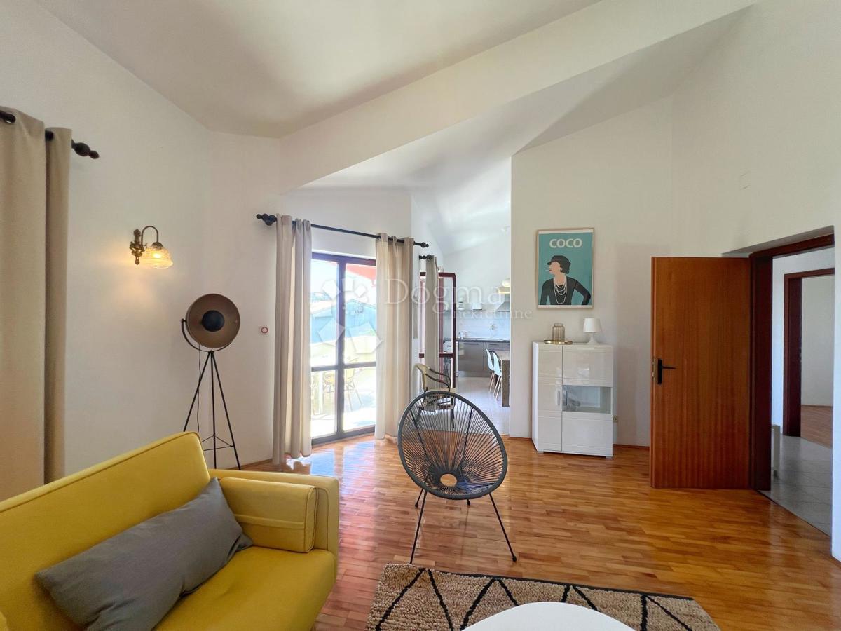 Hiša Medulin, 280m2