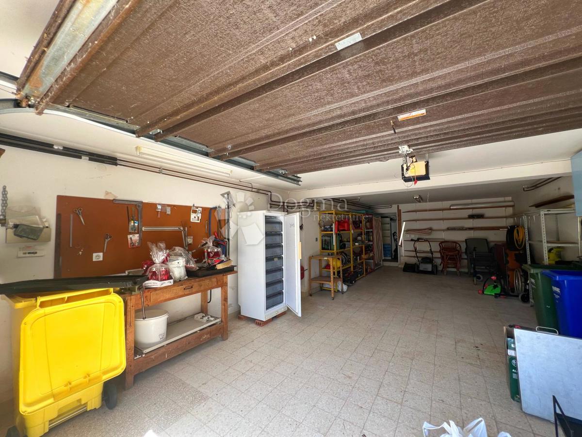 Hiša Medulin, 280m2