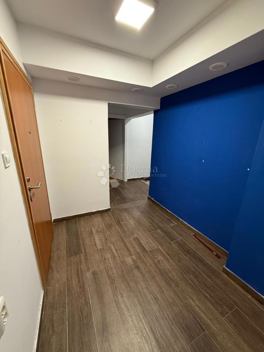 Stanovanje Savica, Trnje, 66,67m2