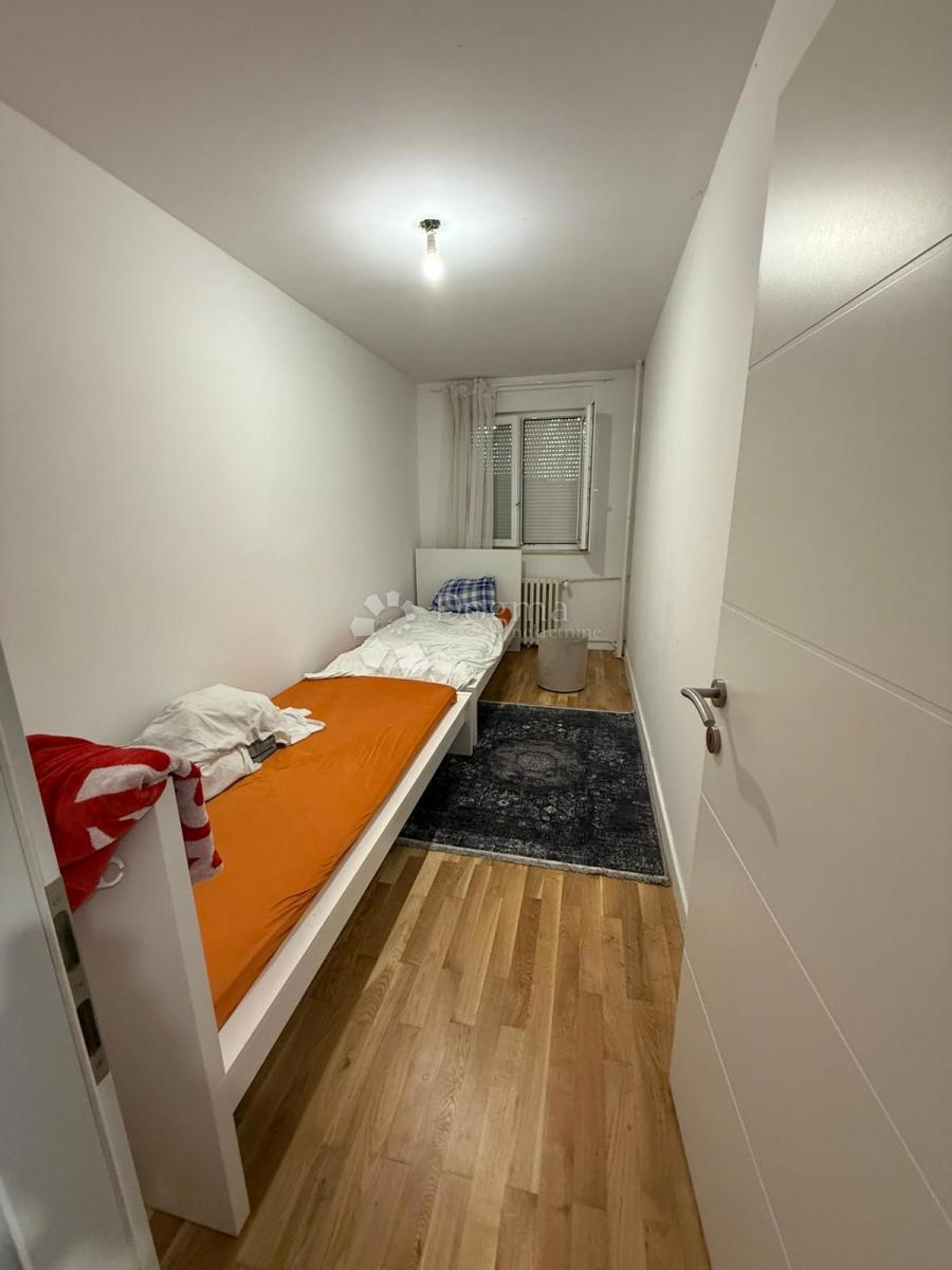 Stanovanje Savica, Trnje, 66,67m2