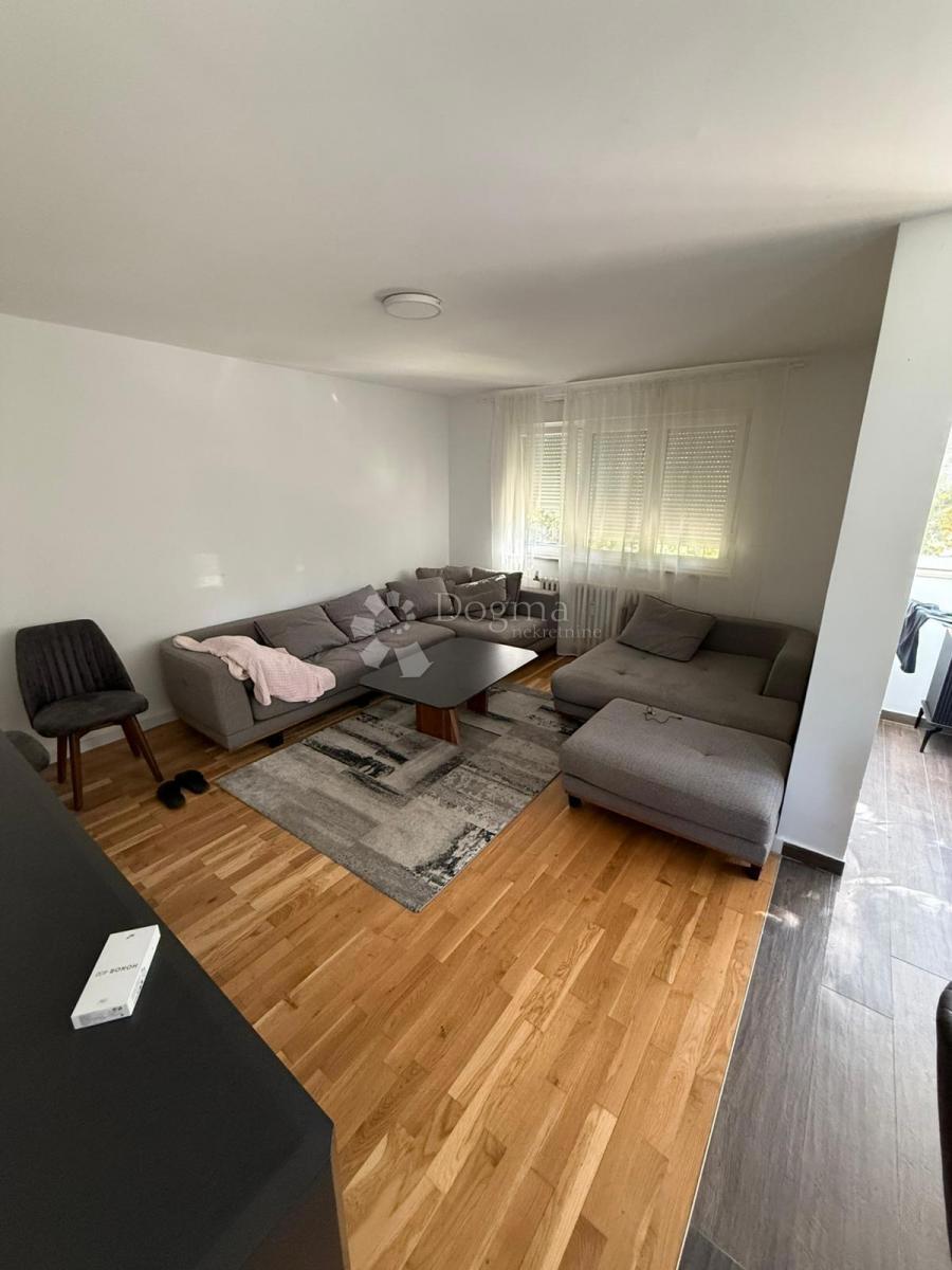 Stanovanje Savica, Trnje, 66,67m2