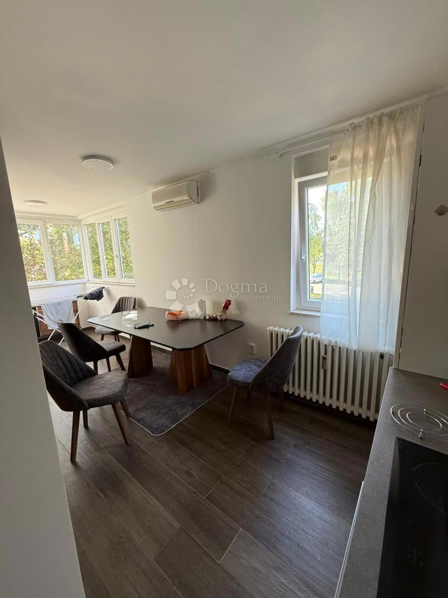 Stanovanje Savica, Trnje, 66,67m2