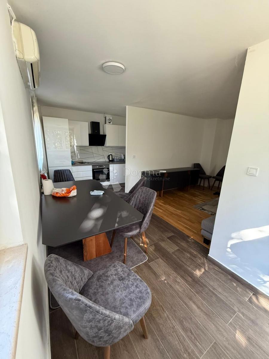 Stanovanje Savica, Trnje, 66,67m2