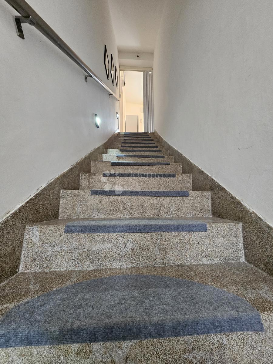 Hiša Biograd na Moru, 144m2