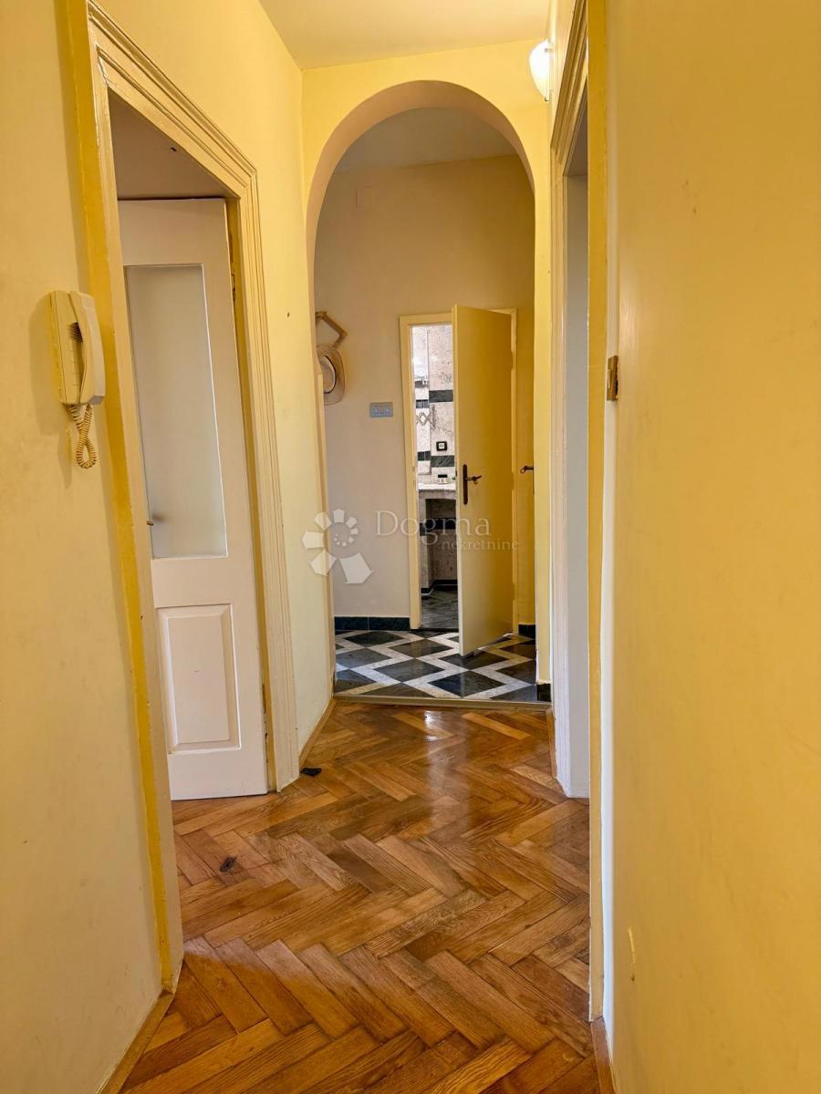 Stanovanje v srcu Pule