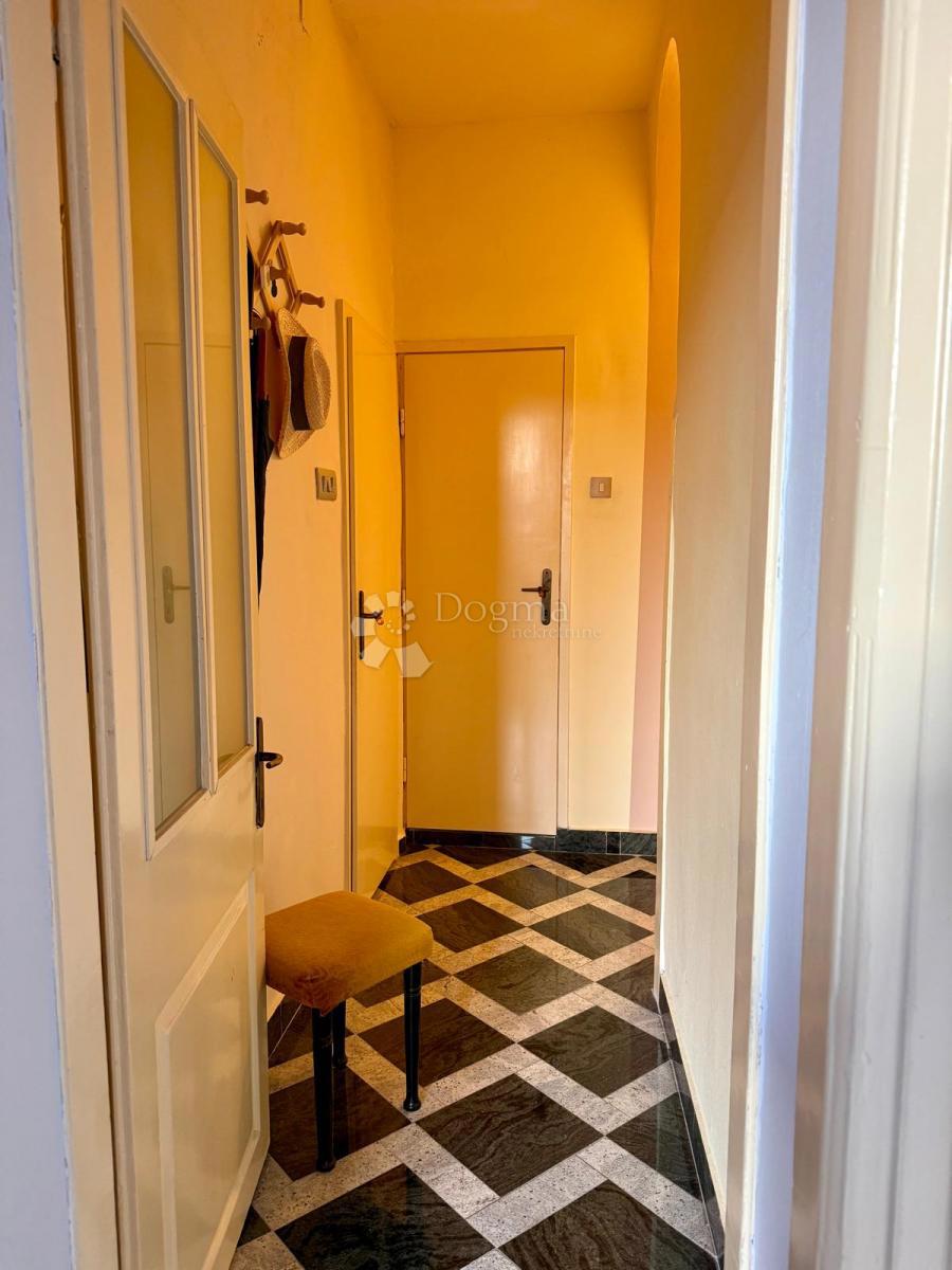 Stanovanje v srcu Pule