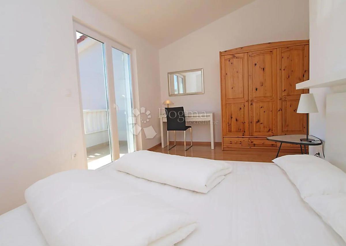 Hiša Ražanj, Rogoznica, 120m2