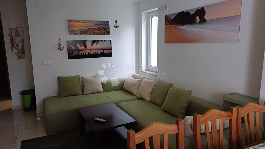 Apartma Novalja, 58m2