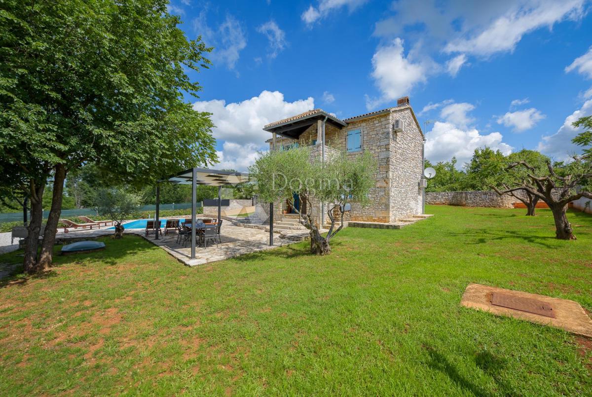 Hiša Heraki, Sveti Lovreč, 154m2